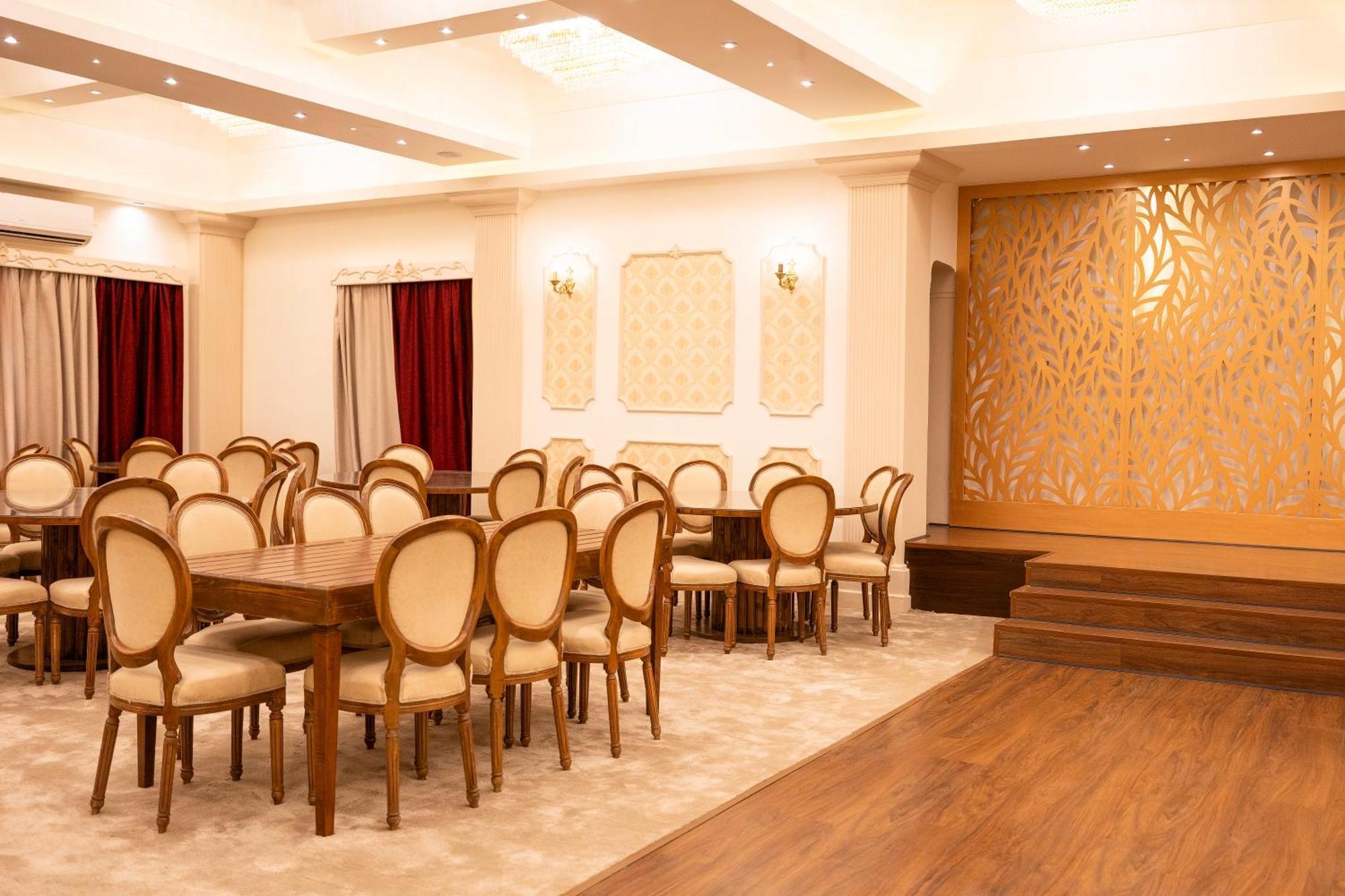 Mar Charbel Hotel Kairo Bagian luar foto