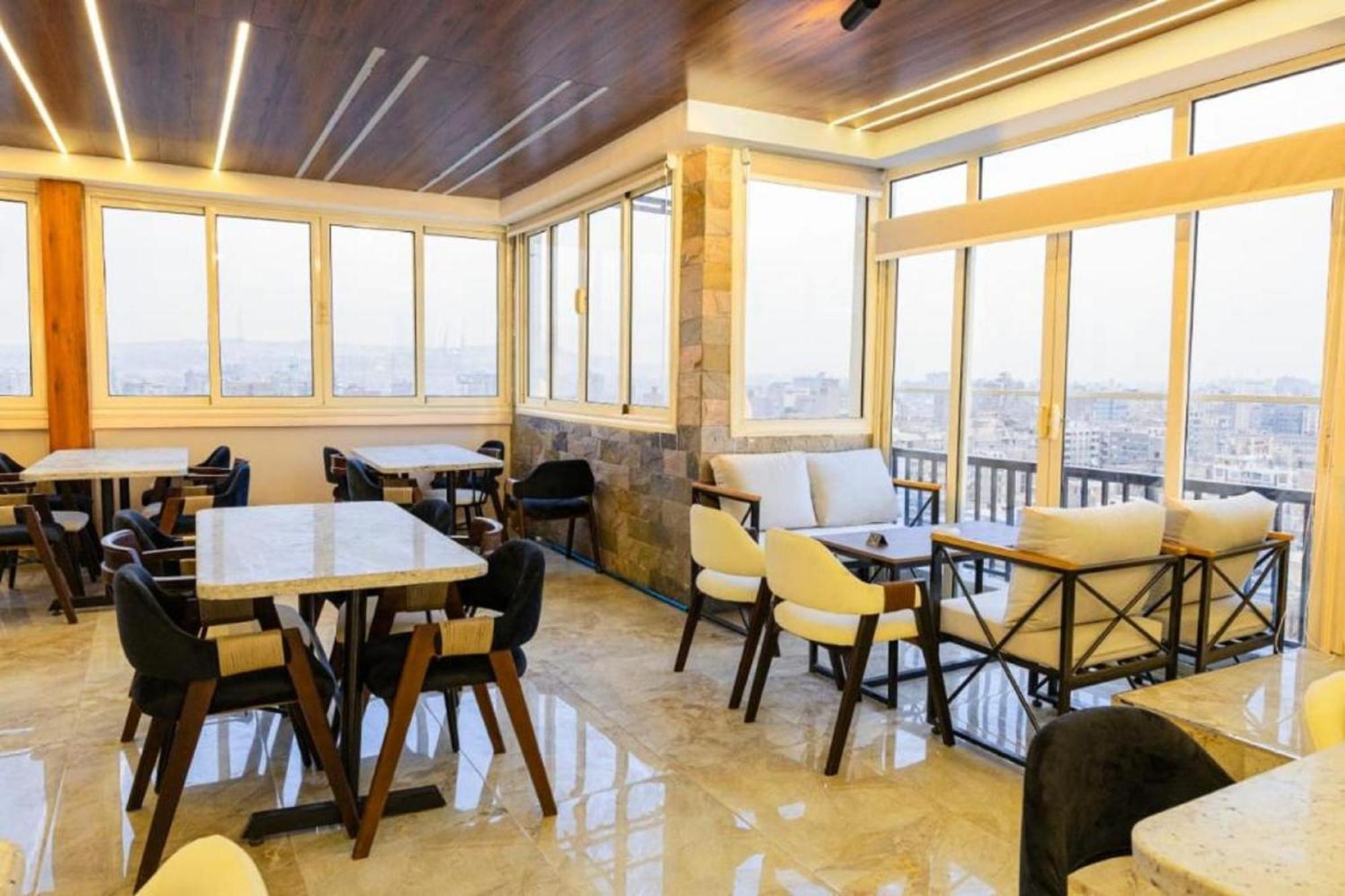 Mar Charbel Hotel Kairo Bagian luar foto
